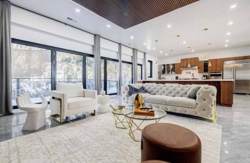 Woodstock House | Marietta modern Home Spacious 7k sq ft 6-bedroom