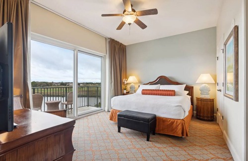 Myrtle Beach Hotel | Marina Inn at Grande Dunes 2BR Suite by RedAwning