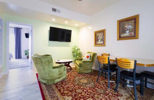 Kerrville Apartment | Mariposa Buckeye - Retreat for 2