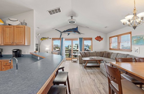 Nags Head House | Marlin Manor: Oceanside, Private Pool, Hot Tub