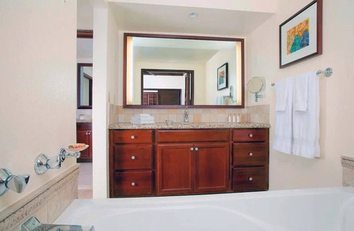 Ko Olina Resort | Marriott's Ko Olina Beach Club Resort 2-br Ocean View Dec 20 - 27 2025, 7 nights