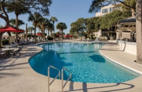 Beach Lagoon Resort | Marriott's Monarch on the Beach at Sea Pines with a lovely nGarden View