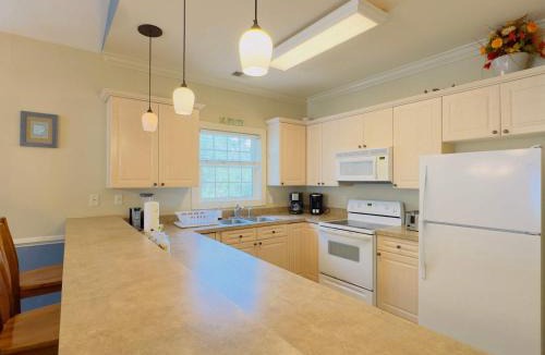 Central Myrtle Beach House | Marvelous condo at Myrtlewood Villas