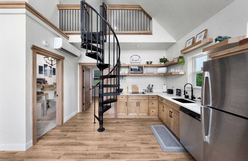 Point House | Master Suite w/Loft #1