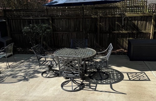 Aiken House | Masters Week Rental-Spacious cottage in town!