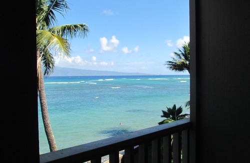 Kahana Condo | Maui is calling.it's a great time to take a trip!