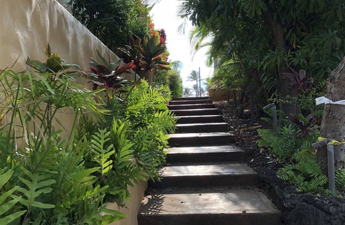 Kuau Apartment | Maui's best Surf, wdsurf, snorkeling by secluded beach+ AC