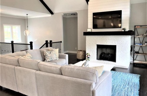 West Union House | McAlister Rd Absolutely Stunning Home on Lake Keowee