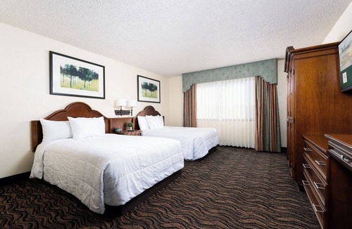 Abilene Hotel | MCM Elegante Suites Abilene