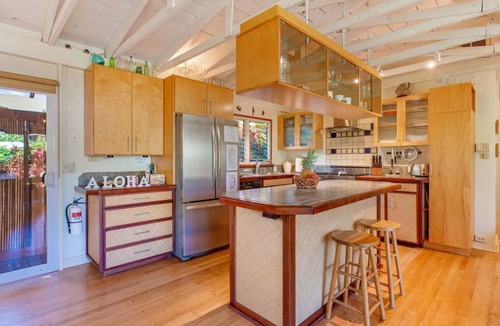 Kuau House | Menehune House, quick walk to tide pool beach