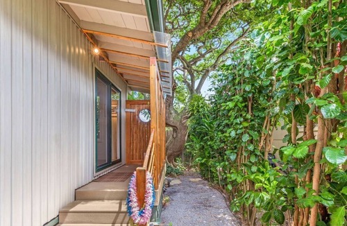Kuau House | Menehune House, quick walk to tide pool beach