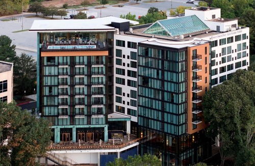 Town Center Hotel | Merriweather Lakehouse Hotel, Autograph Collection