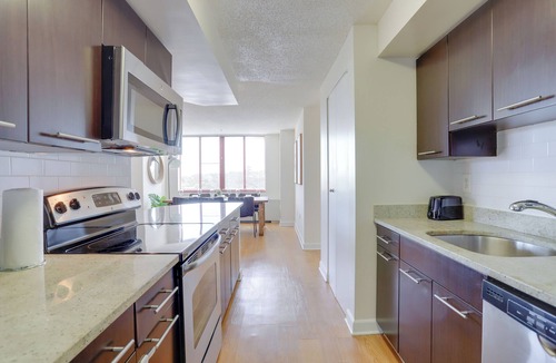 Pentagon City Apartment | Metro-Friendly DC Apartments