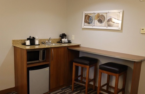 Columbus Hotel | Microtel Inn & Suites by Wyndham Columbus/Near Fort Benning