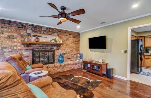 Midtown House | Midtown Savannah Retreat - Near Downtown & Parks