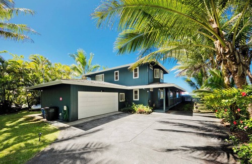 Keaau House | Mika Kai 4 bd w/Pool and Hot Tub - Epic Spot for Whale Watching!