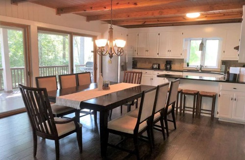 Henrico House | Miller Lake House