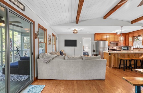 Reed Creek House | Milltown Cove Escape on Lake Hartwell