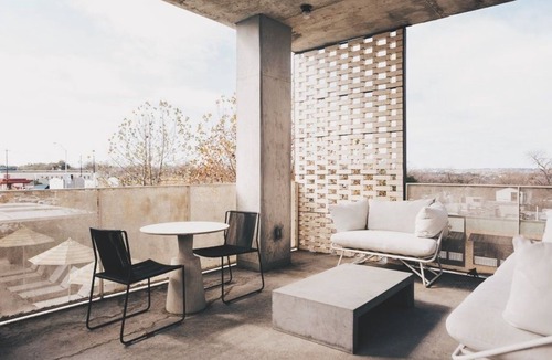 South River City Hotel | Milton Suite with Patio in Austin’s South Congress