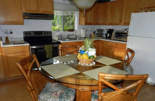 Kamuela Cottage | Minutes to Best Beaches (Kohala Coast) "Just For Two" Seeking Comfort & Privacy