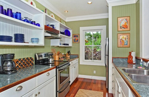 Hana Cottage | MINUTES TO HAMOA BEACH, BEST LOCATION IN HANA