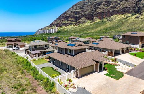 Makaha Valley House | #ML Ocean view, Golf, Gazebo and BBQ, we have all!