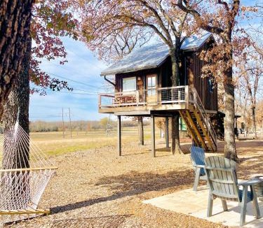 Elm Mott Other | Mockingbird Treehouse 15 MIN to MagnoliaBaylor