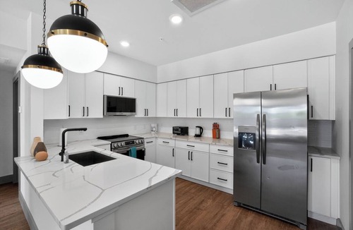 Parker Lane Apartment | Modern 1-bedroom with upscale finishes and open design.