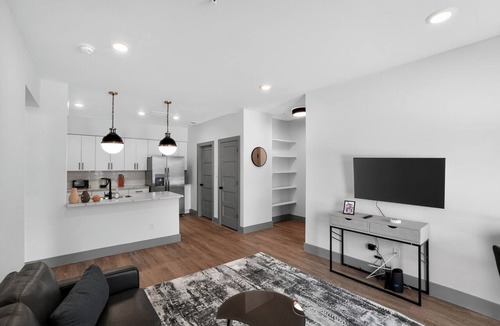 Parker Lane Apartment | Modern 1-bedroom with upscale finishes and open design.