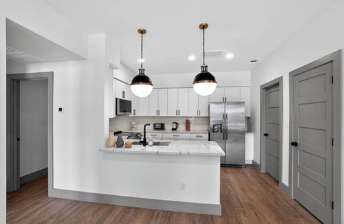 Parker Lane Apartment | Modern 1-bedroom with upscale finishes and open design.