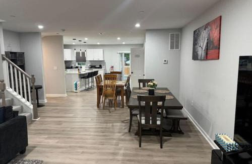 Montpelier House | Modern 4-Level House near DC & Annapolis