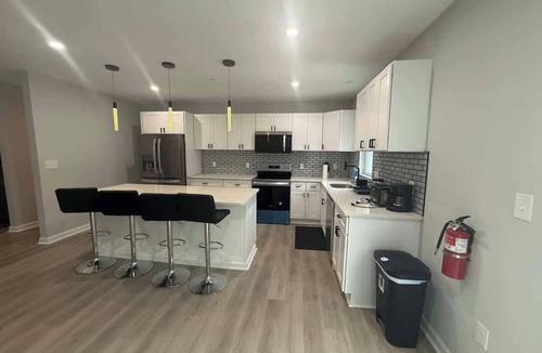 Bowie House | Modern 4-Level House near DC & Annapolis