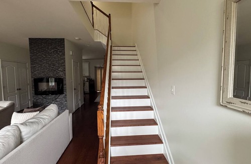 Elkridge House | Modern 4BR Townhome - Perfect for Extended Stays