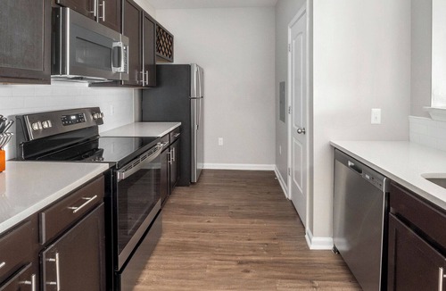 Ladson Apartment | Modern Apartment in Prime Location (ID1388X007)