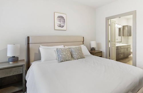 Haltom City Apartment | Modern Apartment in Prime Location (ID1403X369)