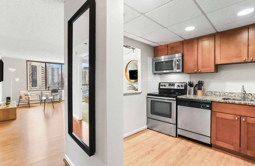 Crystal City Apartment | Modern Apt Walkable to Metro + Gym
