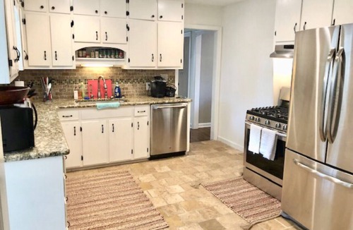 Underwood Hills House | Modern Atlanta Getaway Near Mercedes-Benz Stadium