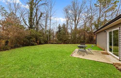 Oak Forest House | Modern Charlotte Retreat Near Uptown