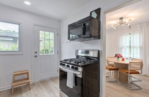 Columbus House | Modern Cottage in Columbus