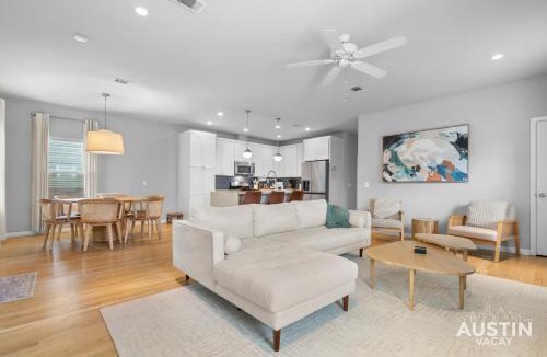 Clarksville House | Modern East Austin Escape Near 6th DT PetFriendly 3BR2BA by Austin Vacay
