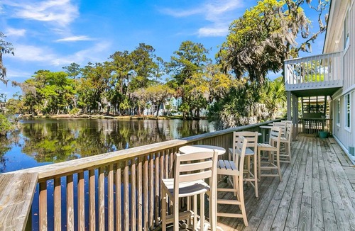 Ocean Ridge Condo | Modern Edisto Beach Cottage - Near Golf & Resort - INCLUDES AMENITIES - Sleeps 4