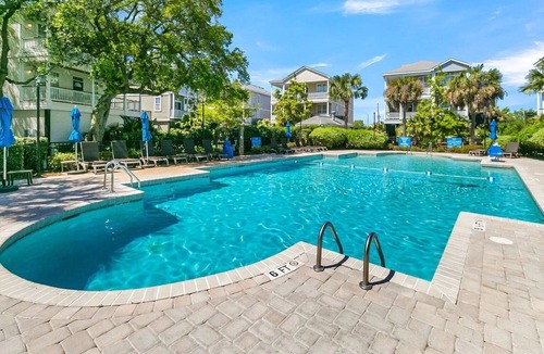 Ocean Ridge Condo | Modern Edisto Beach Cottage - Near Golf & Resort - INCLUDES AMENITIES - Sleeps 4