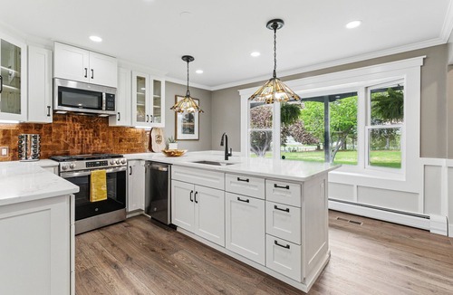 Lothian House | Modern Farmhouse: 12.5 Acres & 2 Fire Pits