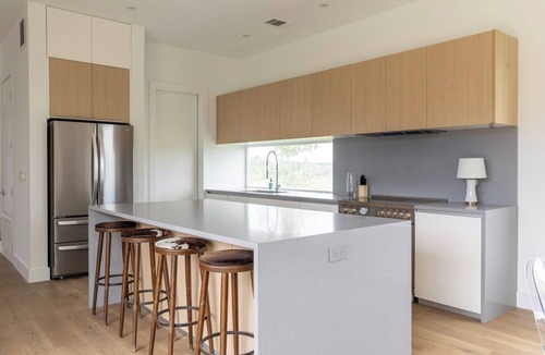 Carmine House | Modern Gem, Pet-friendly!