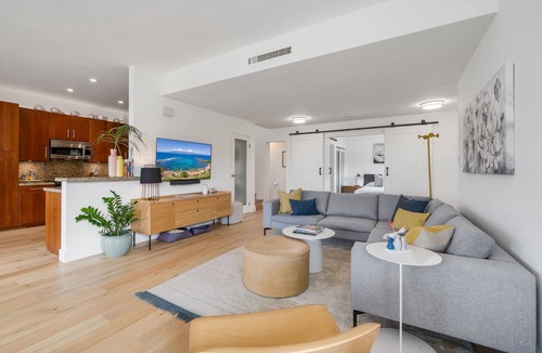 Kapalua Villa | MODERN HAWAII ⛳️ Modern Remodel, steps to the Beach, 4th Tee, Ocean View, 4 Pools
