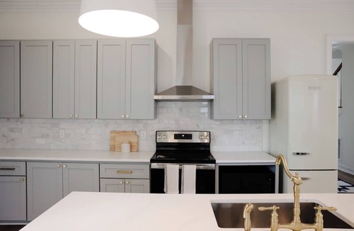 Wilmington Historic District House | Modern home with lookout in the heart of downtown