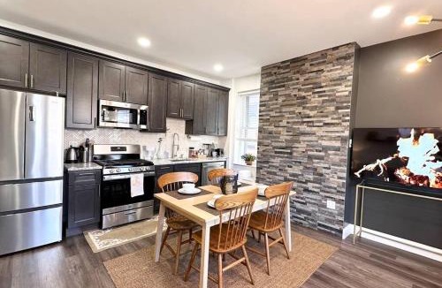 Cedar Park Apartment | Modern I Spacious I 2 BD I 2 Queen I Huge Kitchen I University City