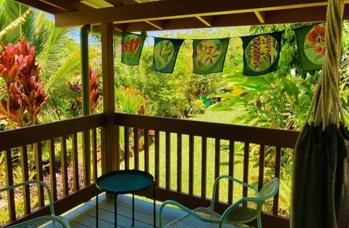Kapoho Cottage | Modern Jungle Cottage