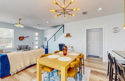 Granite Shoals House | Modern Living in Texas! Home 2 Blocks to Lake LBJ