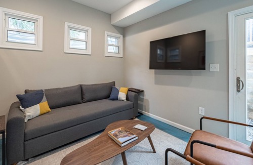 Brookland Condo | MODERN ☆ Lux ★ 1 BR 2 Bed Condo ☆ Prime Location